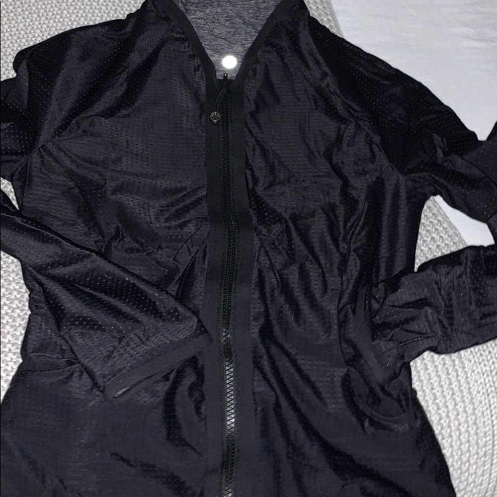 Lululemon jacket - Picture 3 of 7